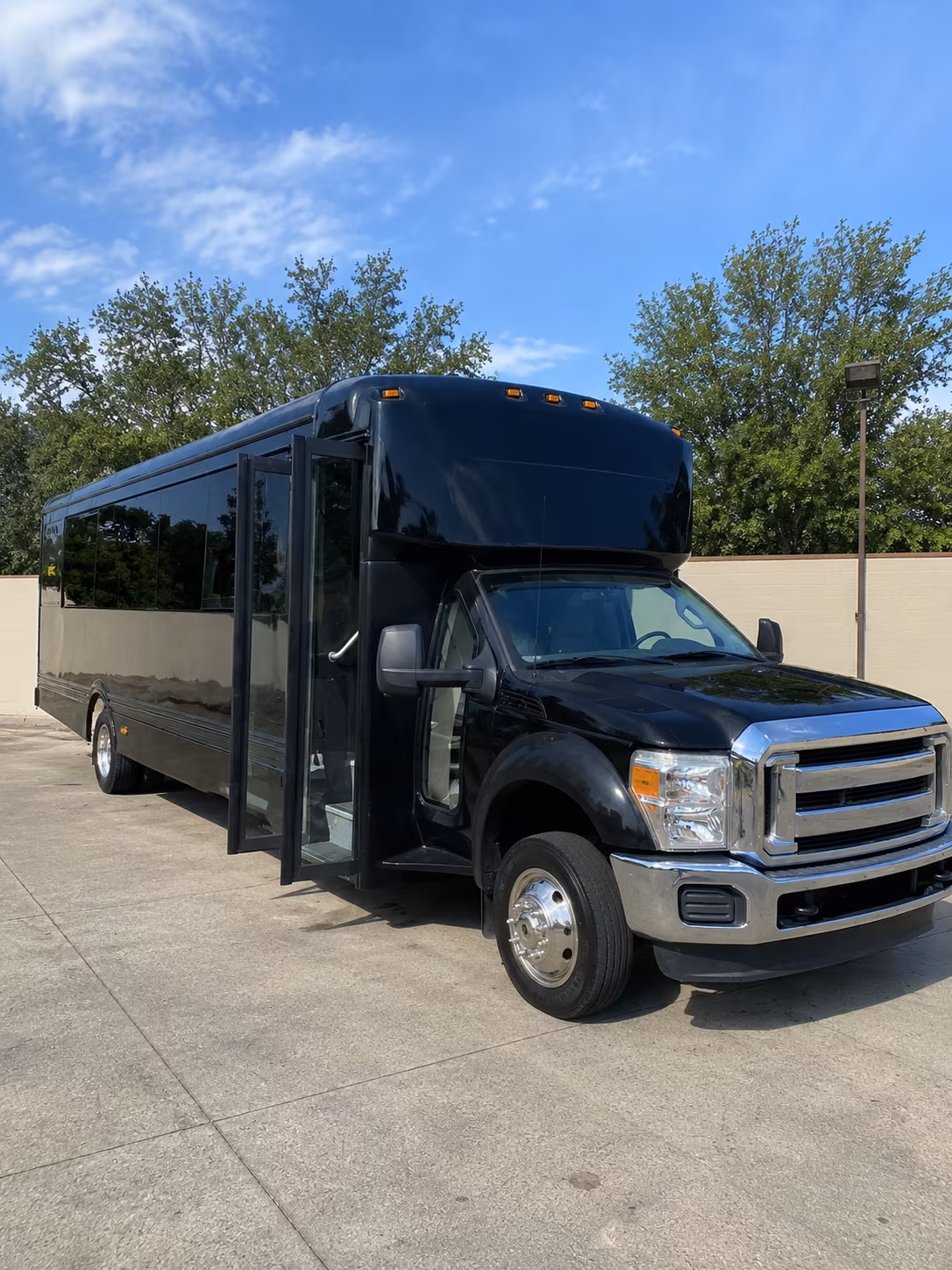 margate 20 passenger party bus